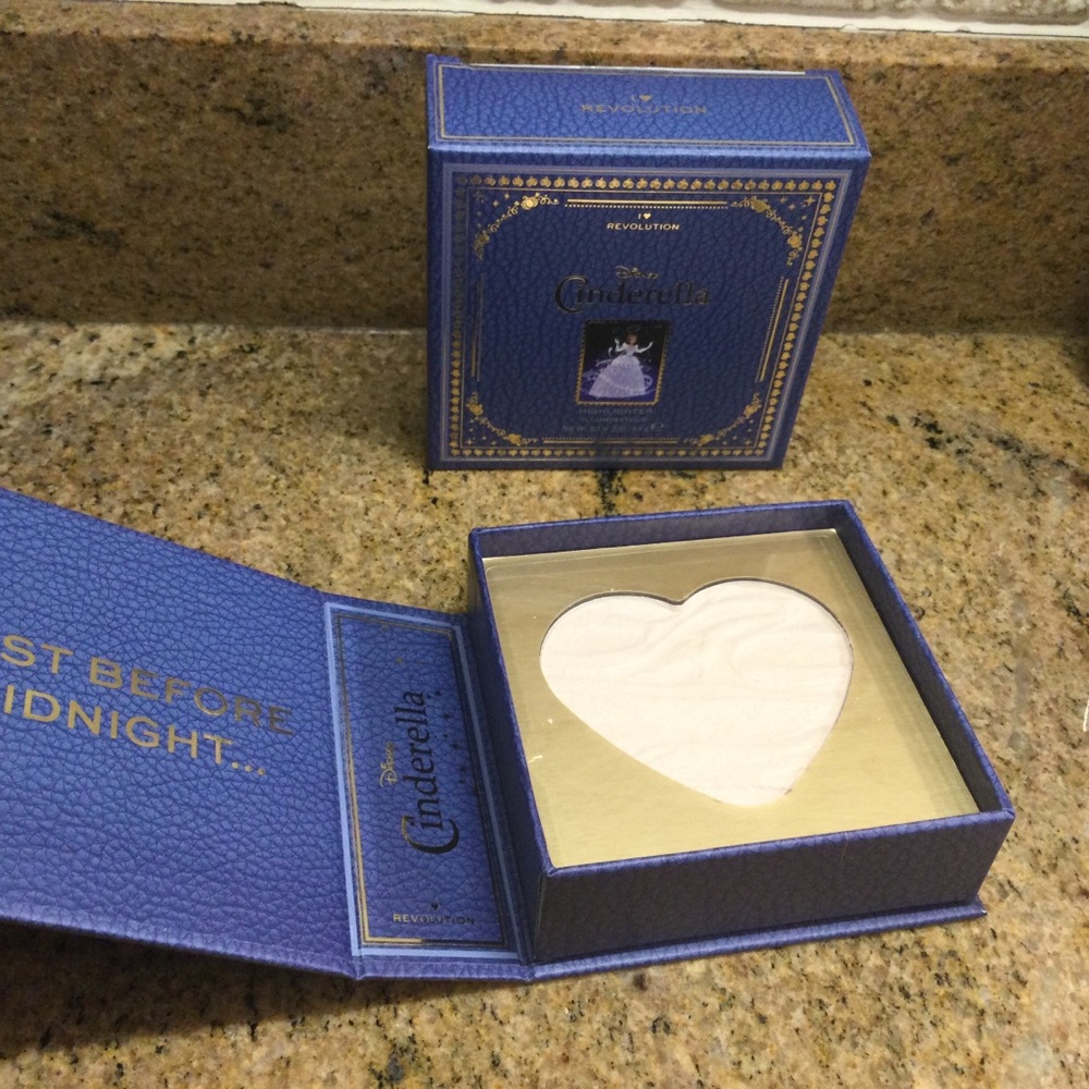 New I Heart Revolution Cinderella Highlighter